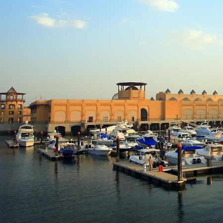 כוויית Hyatt Regency Al Kout Mall מראה חיצוני תמונה The fort at Al Bandar