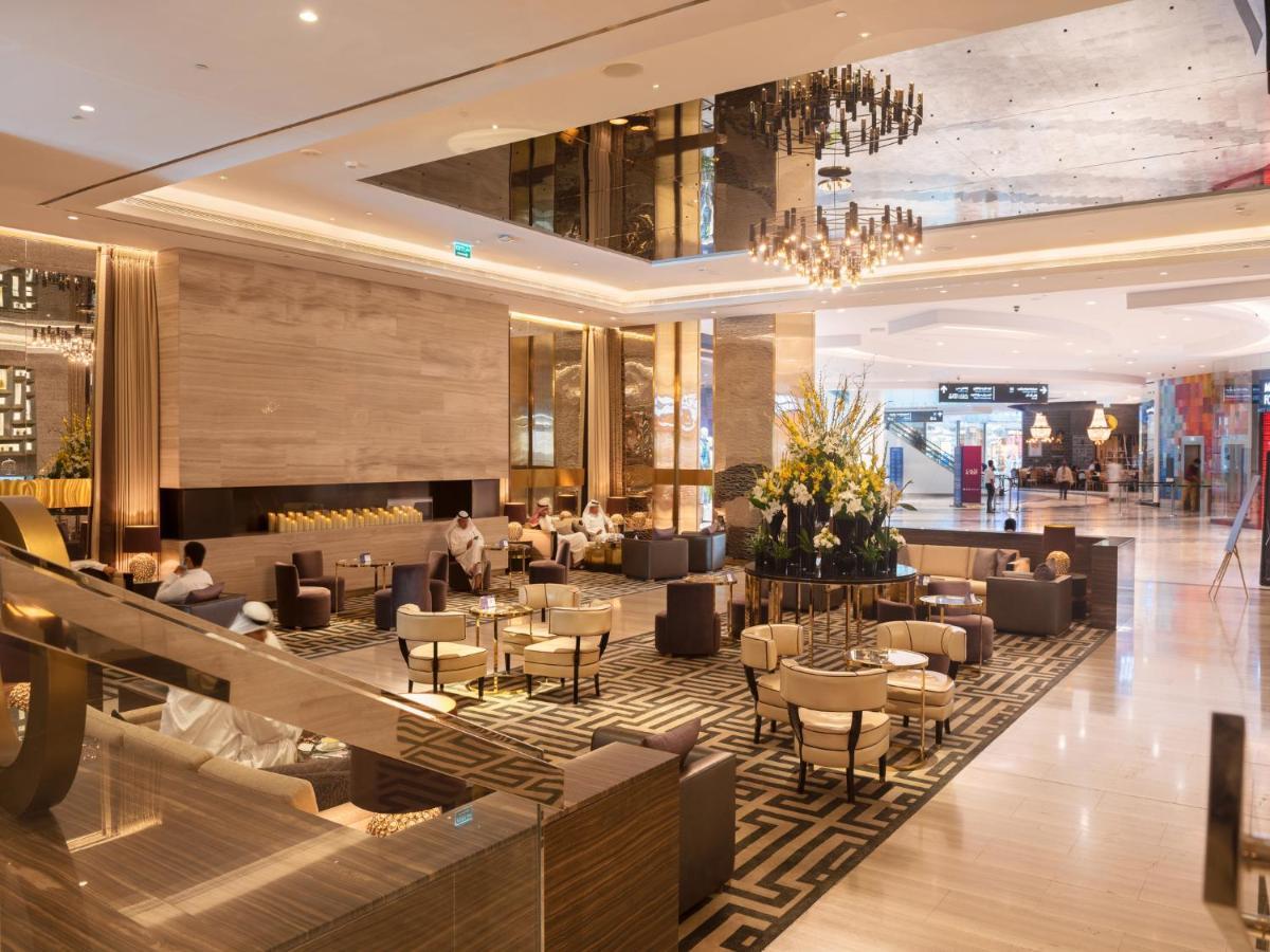 כוויית Hyatt Regency Al Kout Mall מראה חיצוני תמונה The lobby of the hotel
