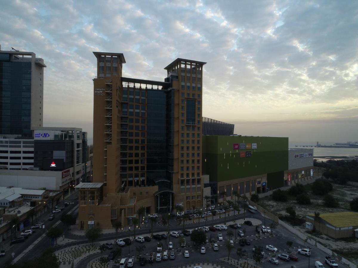 כוויית Hyatt Regency Al Kout Mall מראה חיצוני תמונה The mall in 2016