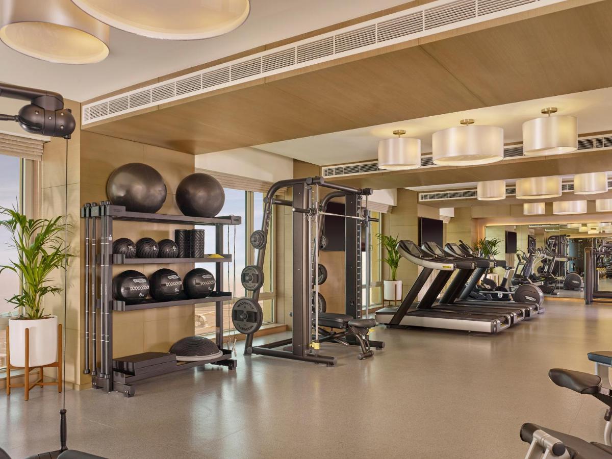 כוויית Hyatt Regency Al Kout Mall מראה חיצוני תמונה The gym at the hotel