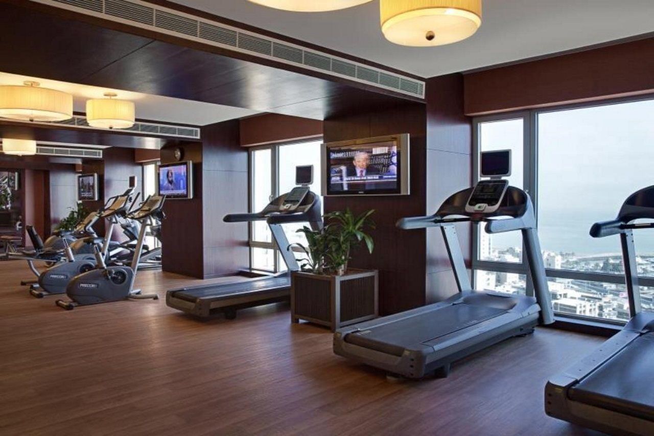 כוויית Hyatt Regency Al Kout Mall מראה חיצוני תמונה The gym at the hotel